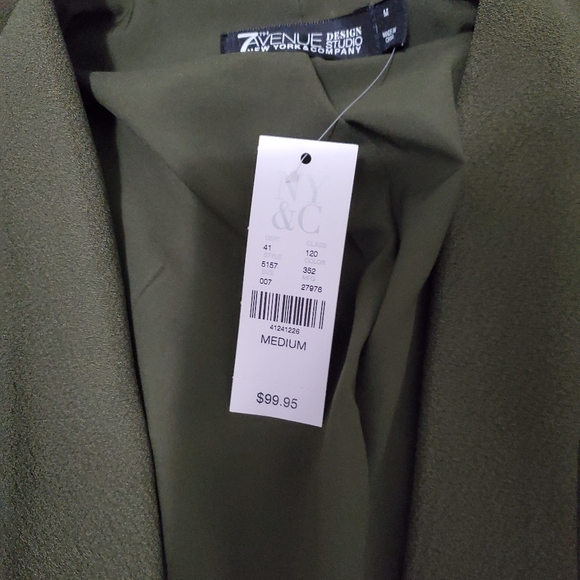 Olive green light jacket - Picture 2 of 3